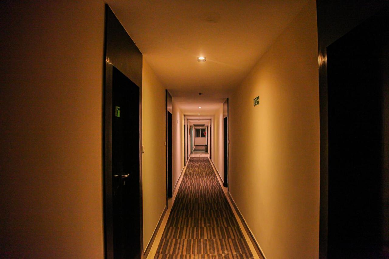 J Hotel Порт Блеър Екстериор снимка