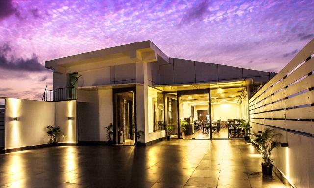 J Hotel Порт Блеър Екстериор снимка